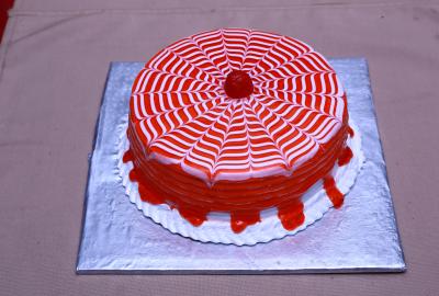 STRAWBERRY CAKE